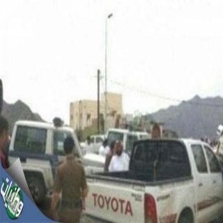 شاب يفقد السيطرة على مركبته بعد التفحيط ليُحطم سيارات معلمين بـ #محايل عسير