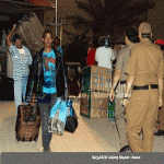 بالصور- صحيفة "وطنيات " تتابع نقل الأثيوبيين إلى مقر جامعة الأميرة نورة القديم